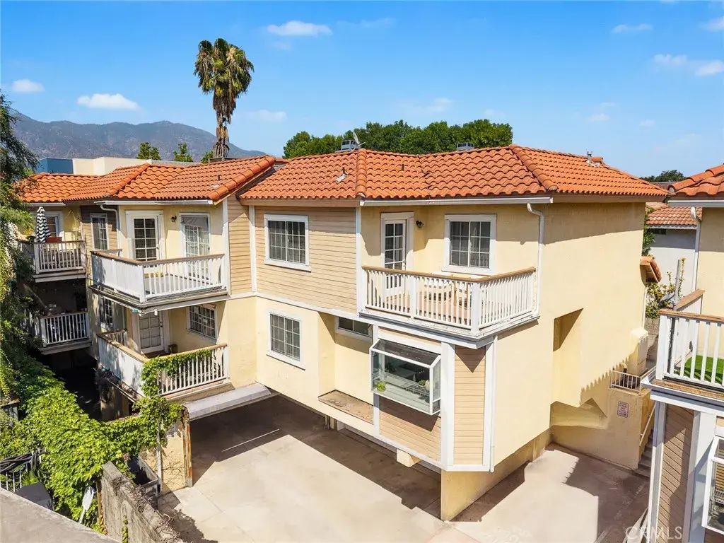 607 W Duarte A, Monrovia
