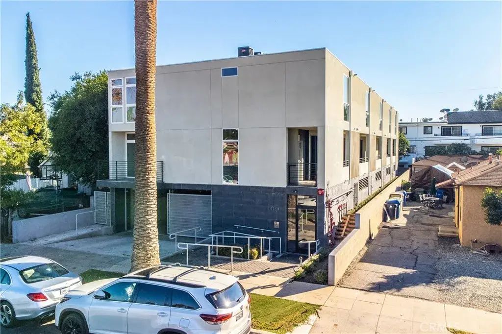 14754 Gilmore Street, Van Nuys