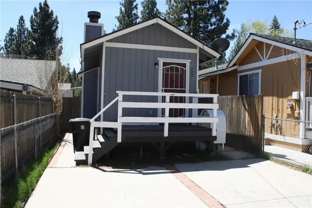 708 W Country Club Boulevard, Big Bear City