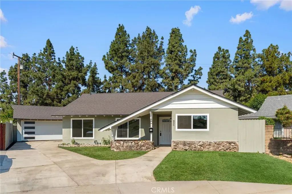800 E Sandra Avenue, Arcadia