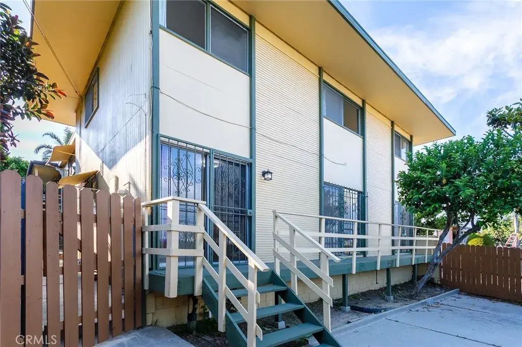 351 S Lincoln, Monterey Park