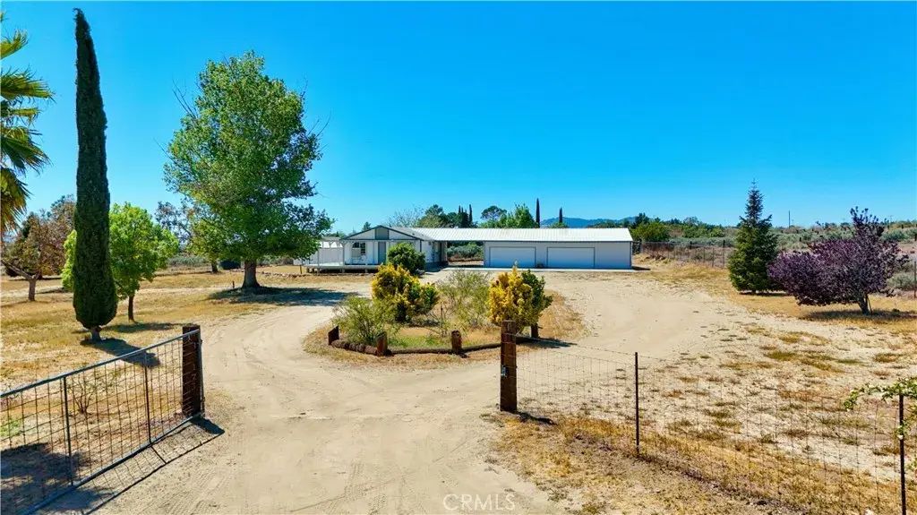 38175 Becks Way, Anza