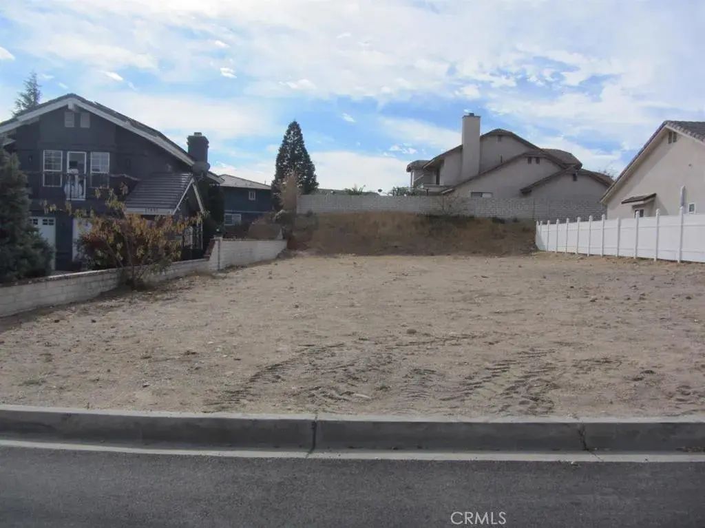 17845 Quailwood, Victorville