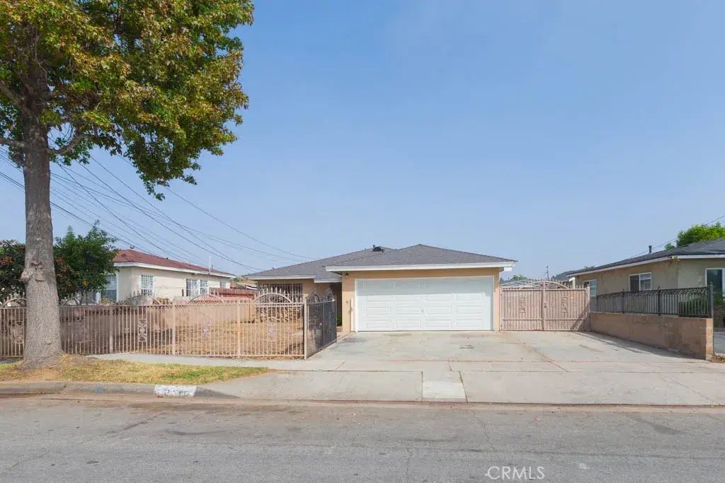 3711 W 110th, Inglewood