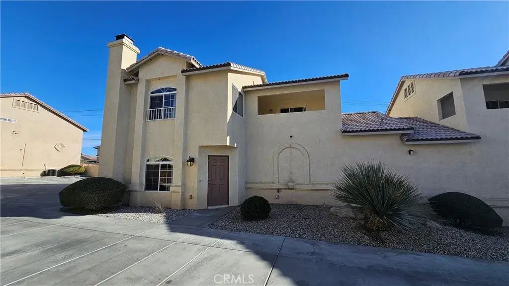 16115 Apple Valley Road 7, Apple Valley