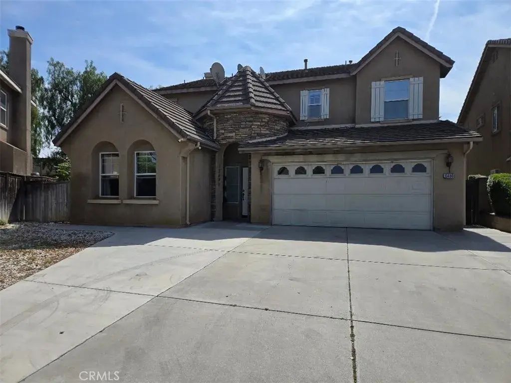 13490 Hawthorn, Moreno Valley