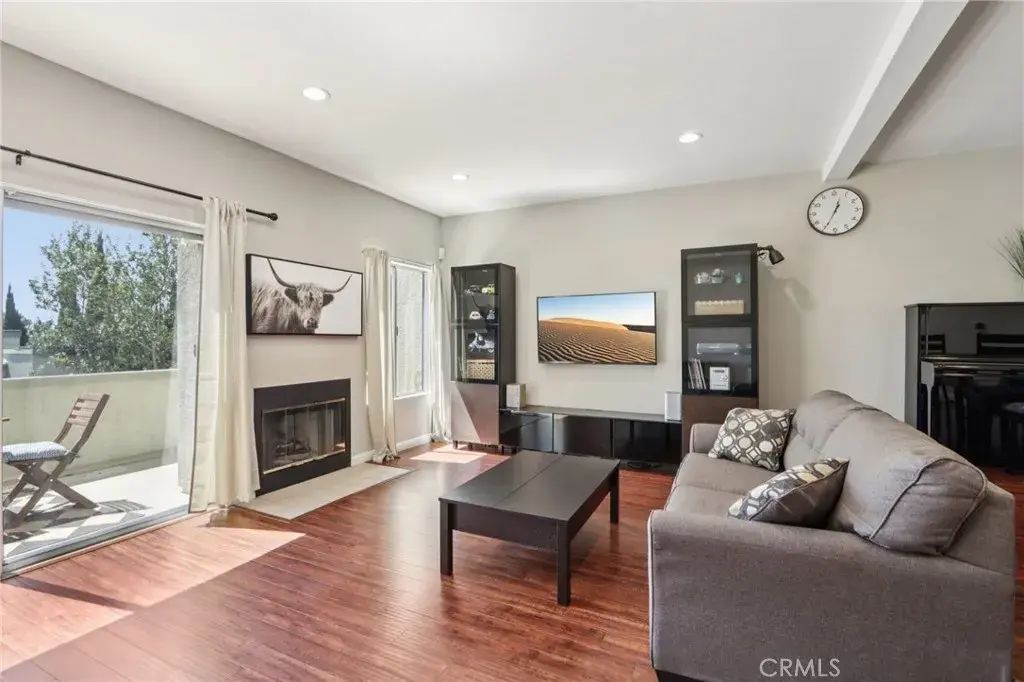 15786 Midwood Drive 4, Granada Hills