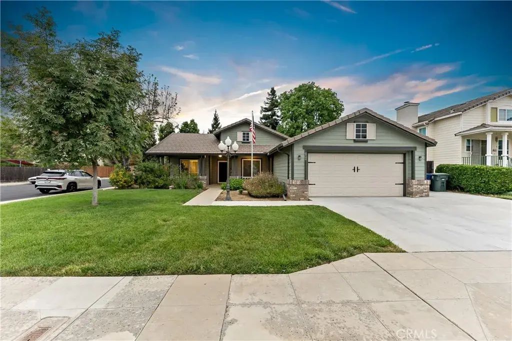 2703 Mitchell, Clovis