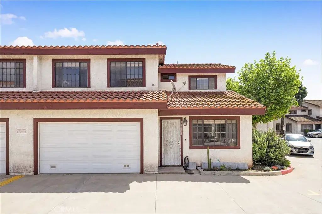 1121 E Grand Ave B, Pomona