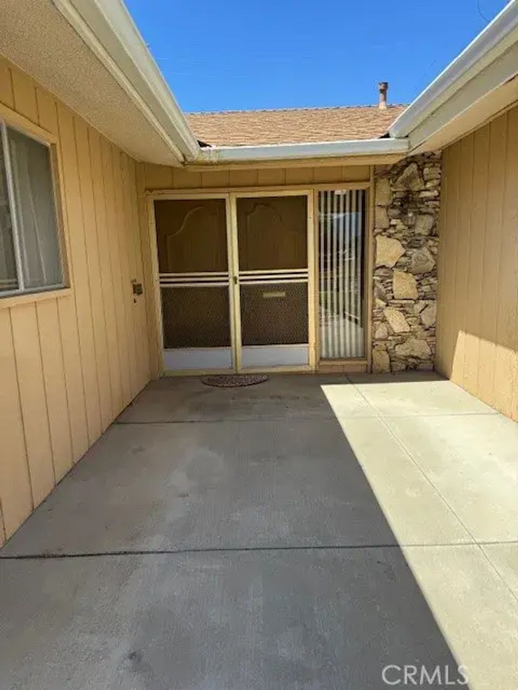 405 S Gilbert, Hemet