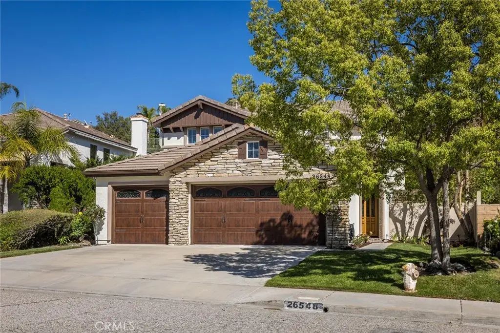 26548 Cardinal, Canyon Country