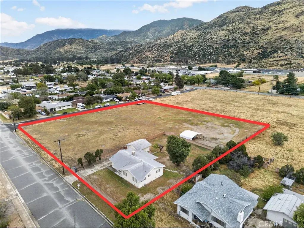 514 E Victory Avenue, Banning