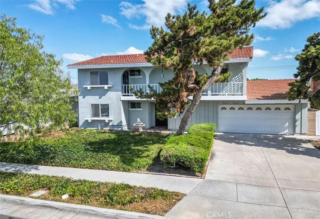 6083 Fred, Cypress