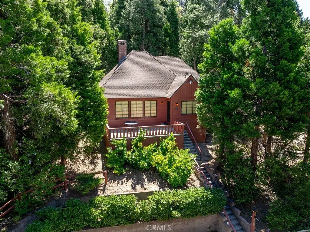 29059 Hook Creek Road, Cedar Glen