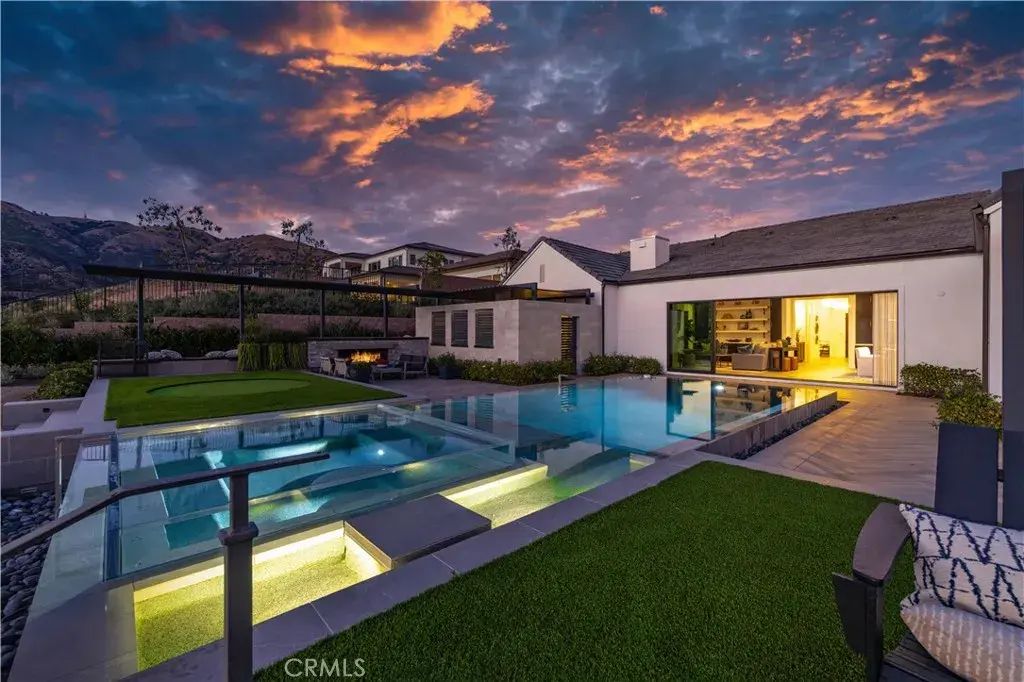 12401 Ridge Line Gate Court, Porter Ranch