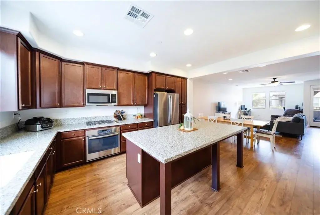 40962 Belleray, Murrieta