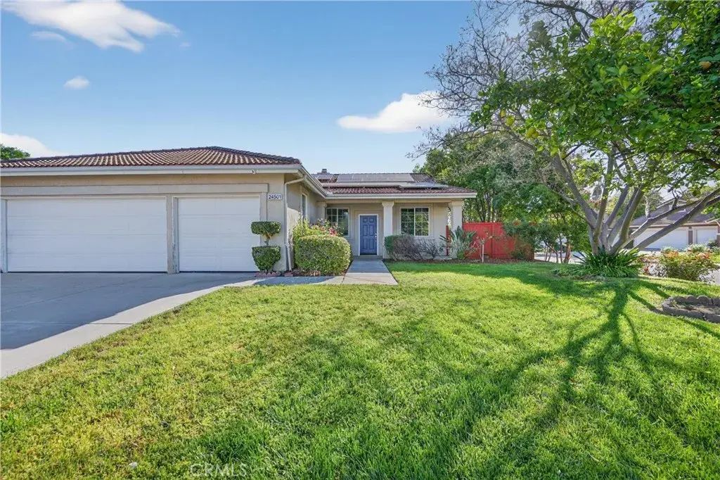 24501 Corte Rojelio, Murrieta