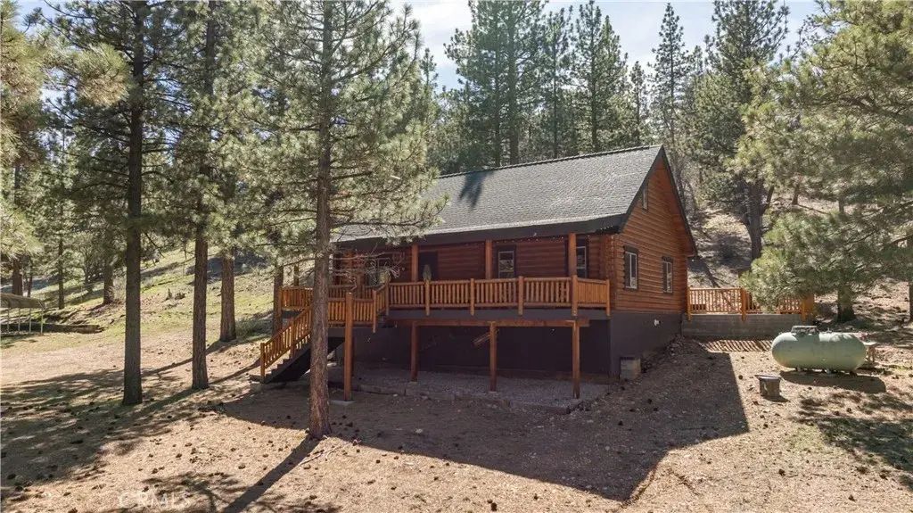 384 Saw Mill Canyon, Big Bear City