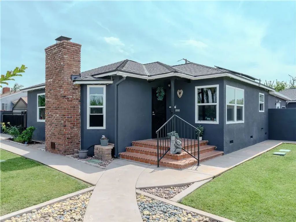 7152 Hidalgo, Buena Park