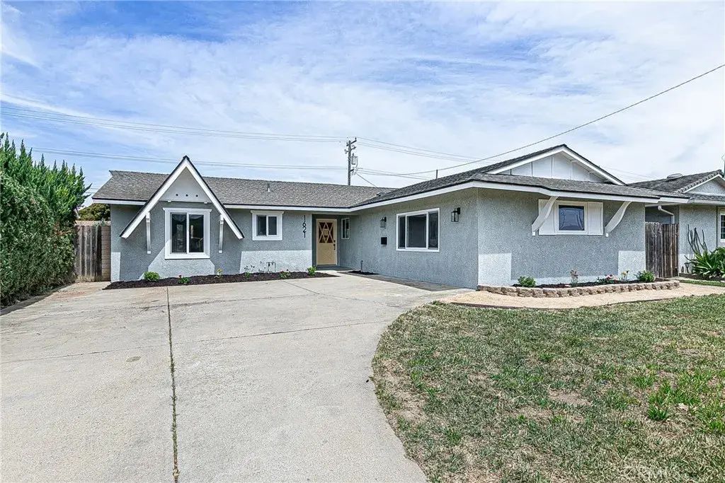 1621 W Pine, Lompoc