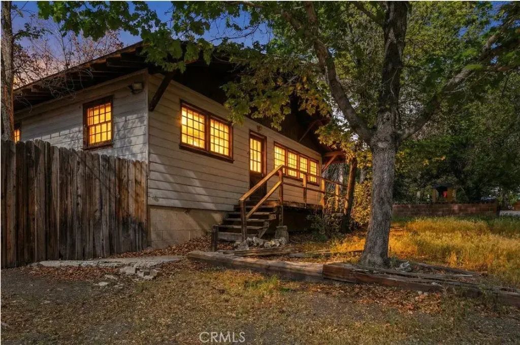 799 Mountain View, Wrightwood
