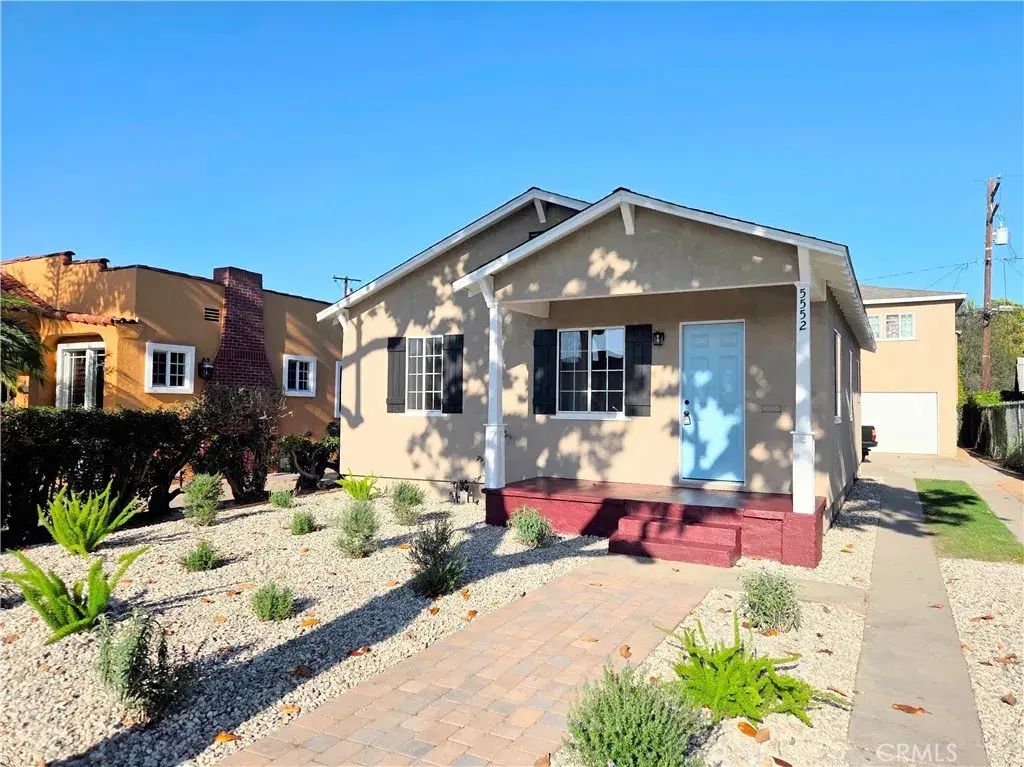 5552 Lewis, Long Beach