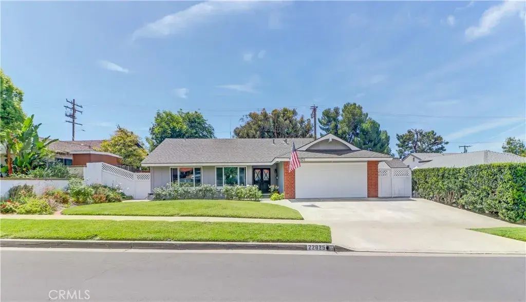 22825 Rumble, Lake Forest