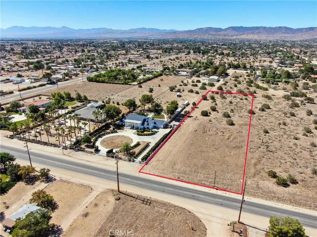2060 W Avenue N, Palmdale