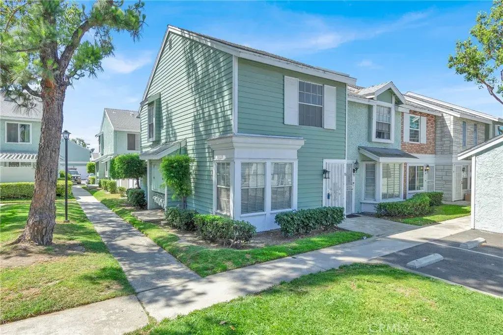 5640 Riverside Drive 91, Chino
