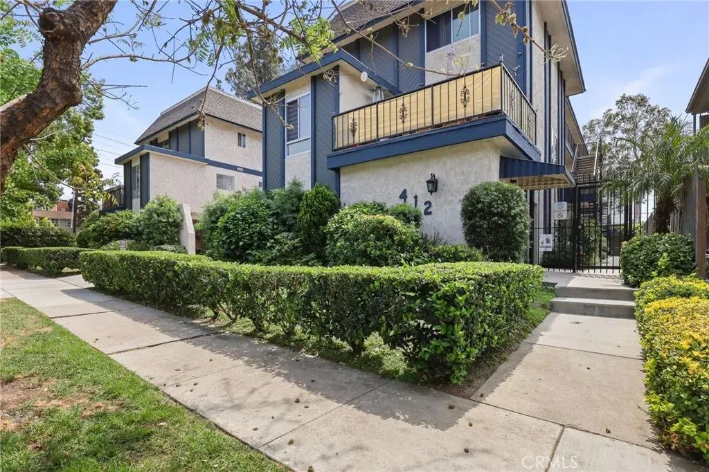 412 Burchett 17, Glendale