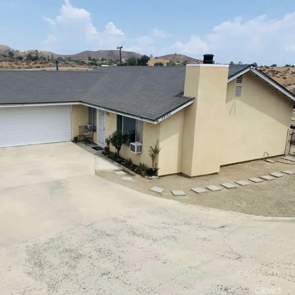28160 Dakota, Menifee