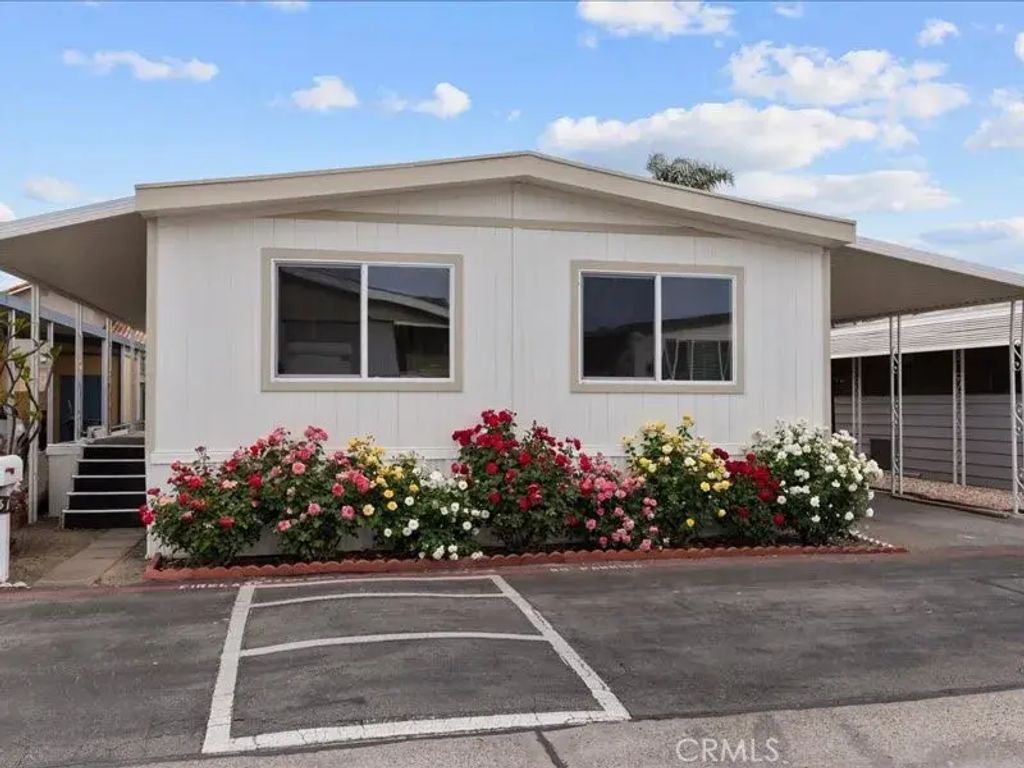 131 Laburnum 29, Fountain Valley