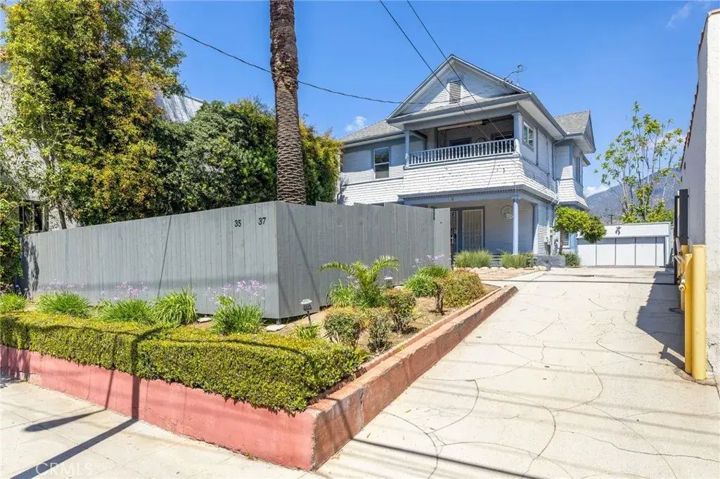 35 E Montana, Pasadena