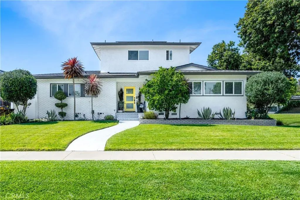 3345 Monogram, Long Beach