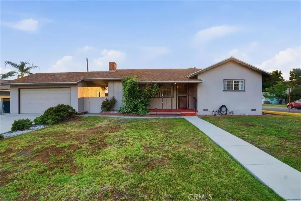 903 Crestfield, Duarte