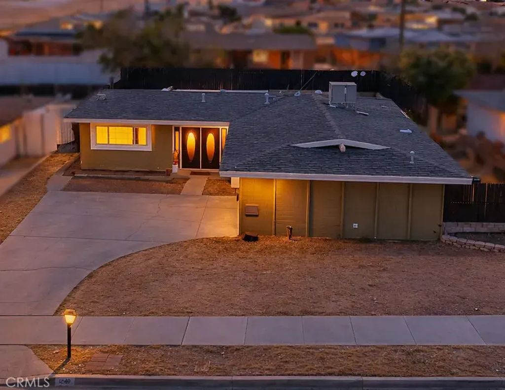 1240 E Navajo, Barstow