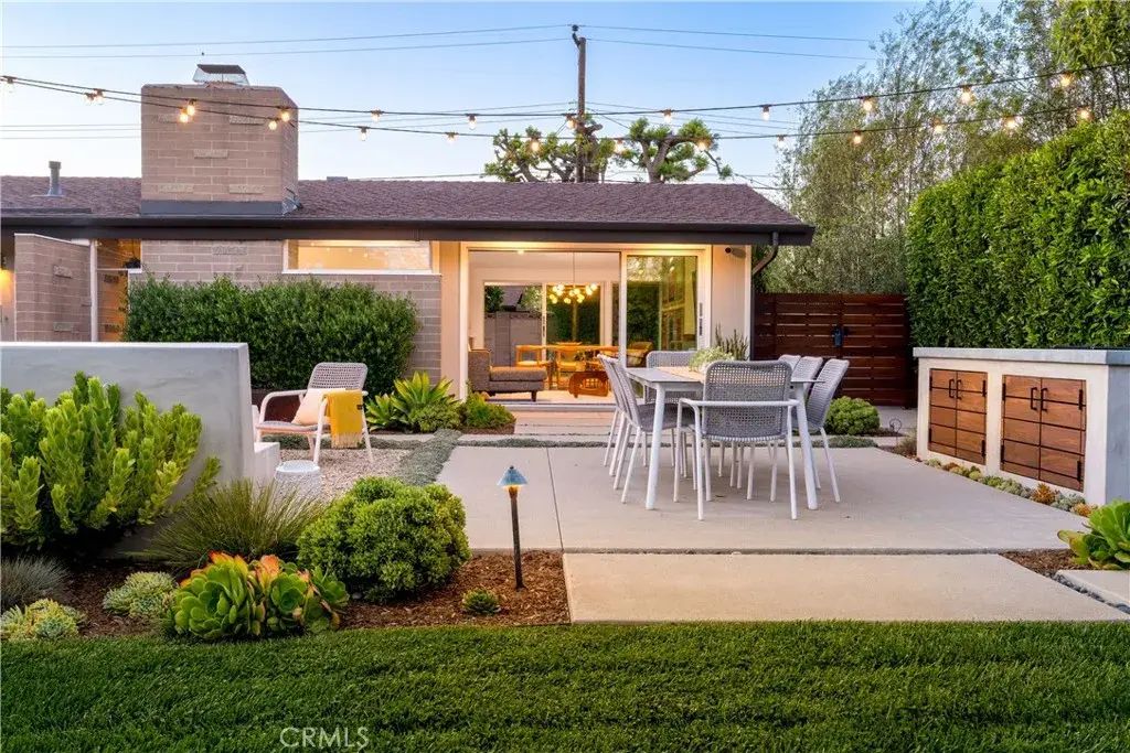 3231 Rowena, Rossmoor