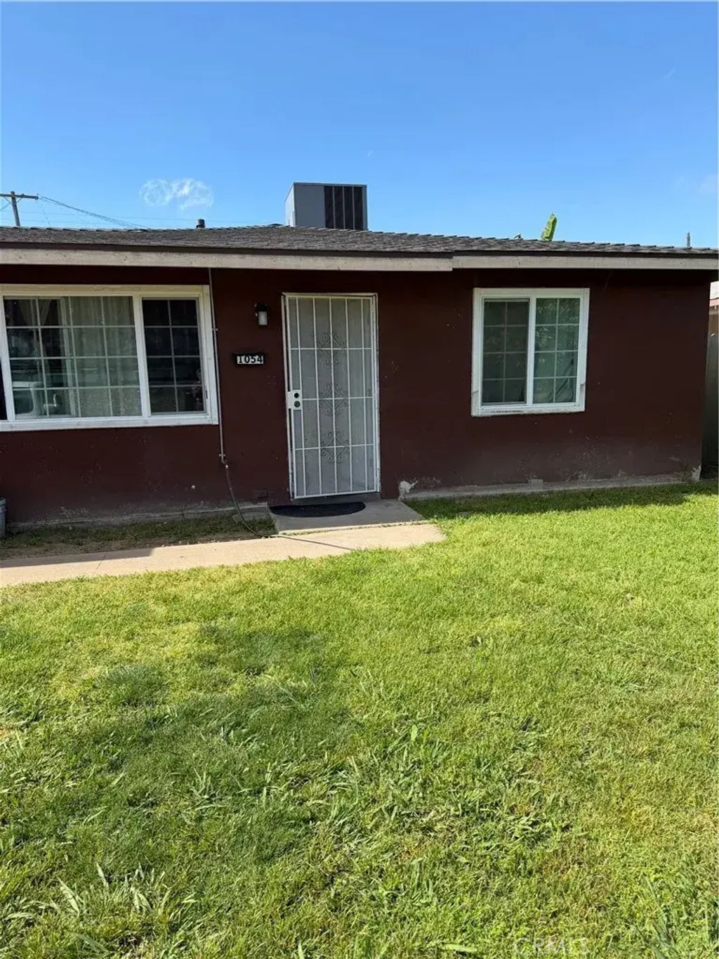 1054 W 24th, Merced