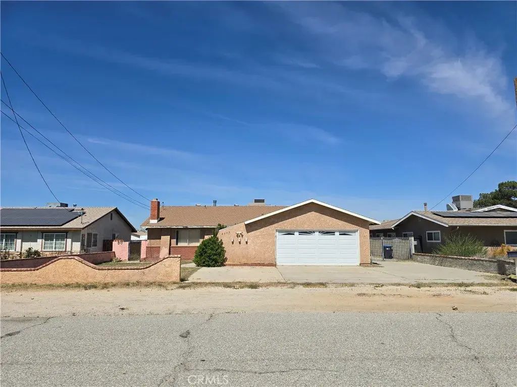 3037 W Avenue L4, Lancaster