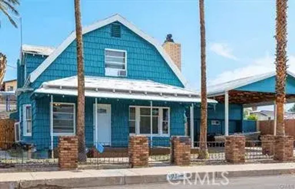 401 Cibola, Needles