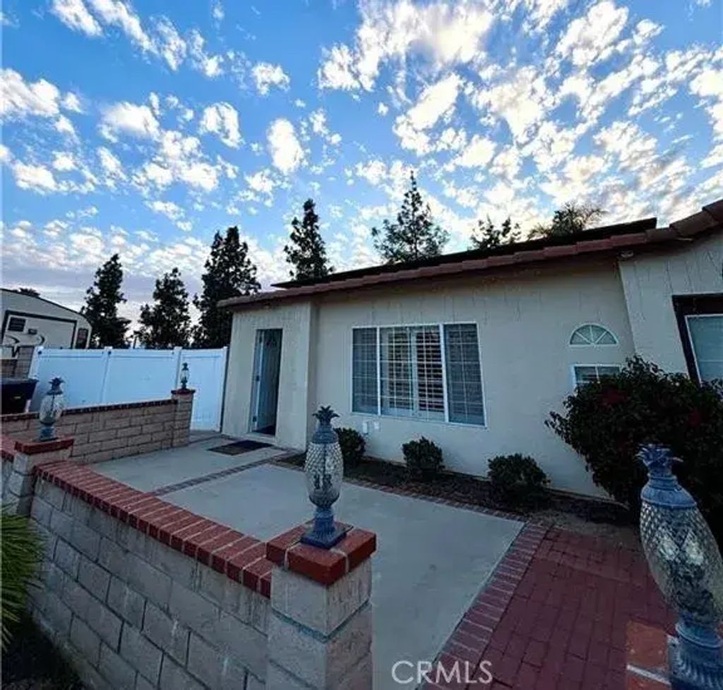 7271 Wood, Riverside
