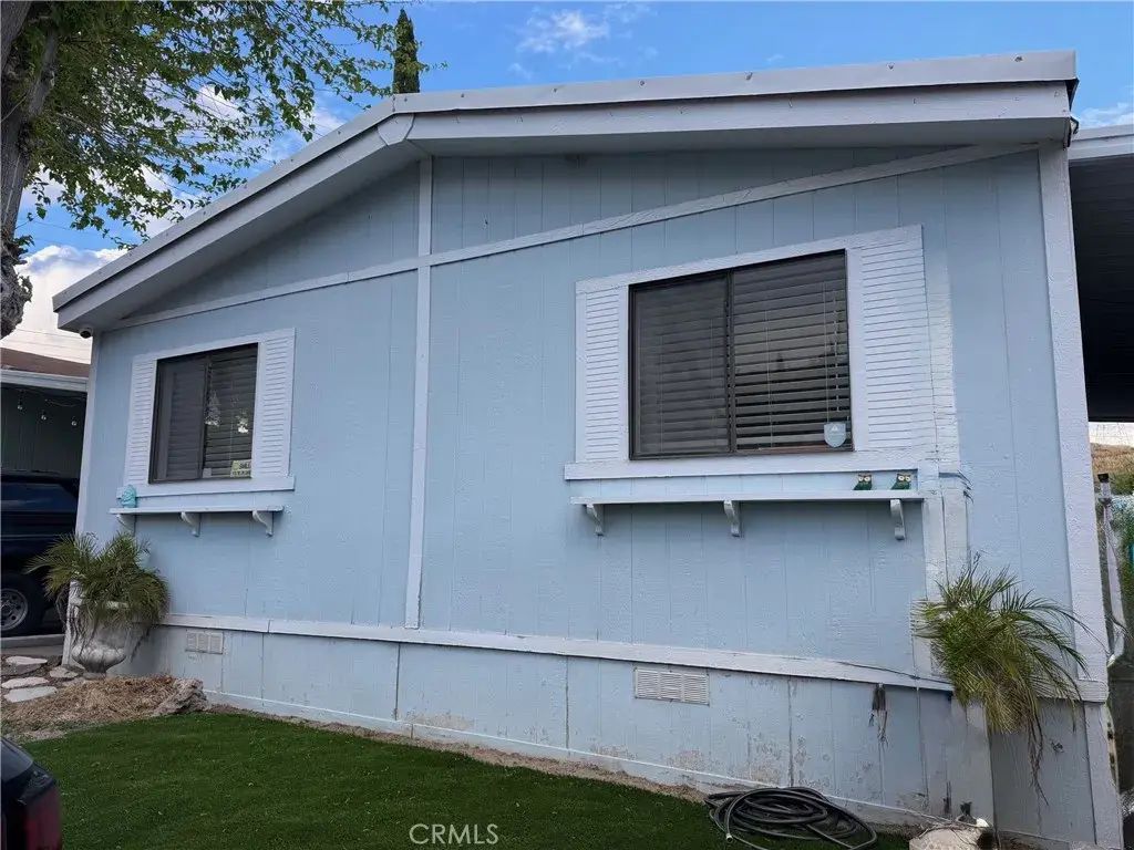29021 Bouquet Canyon 290, Saugus