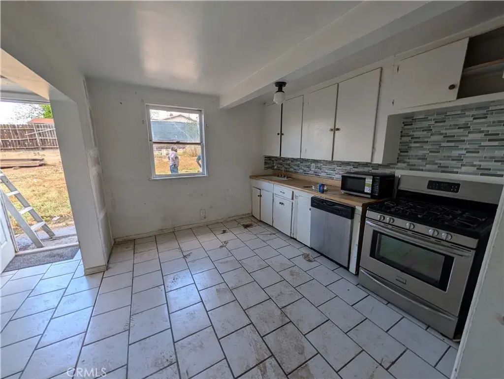 1001 W Heald, Lake Elsinore