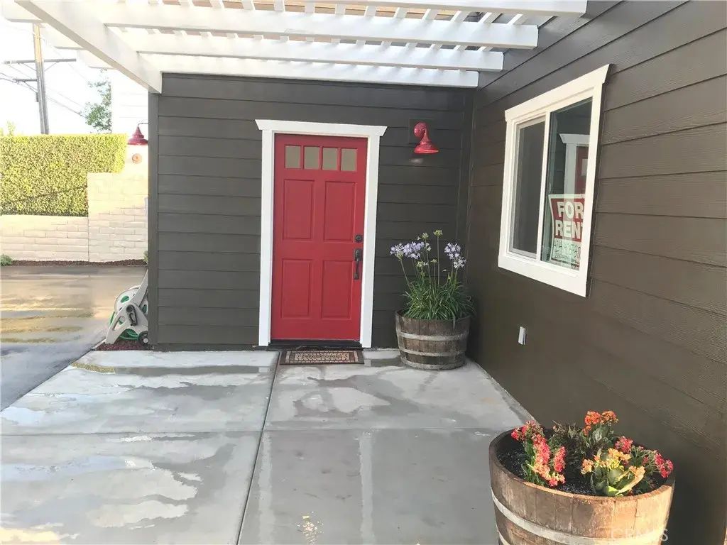 22633 Figueroa, Carson