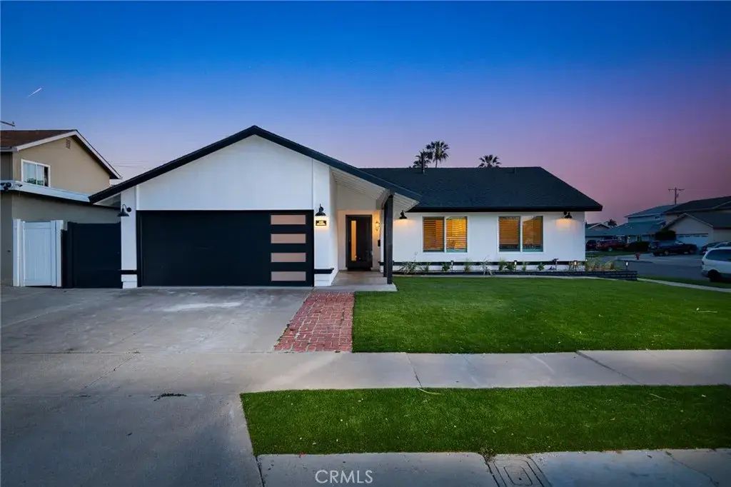 4422 E Silverleaf, Orange