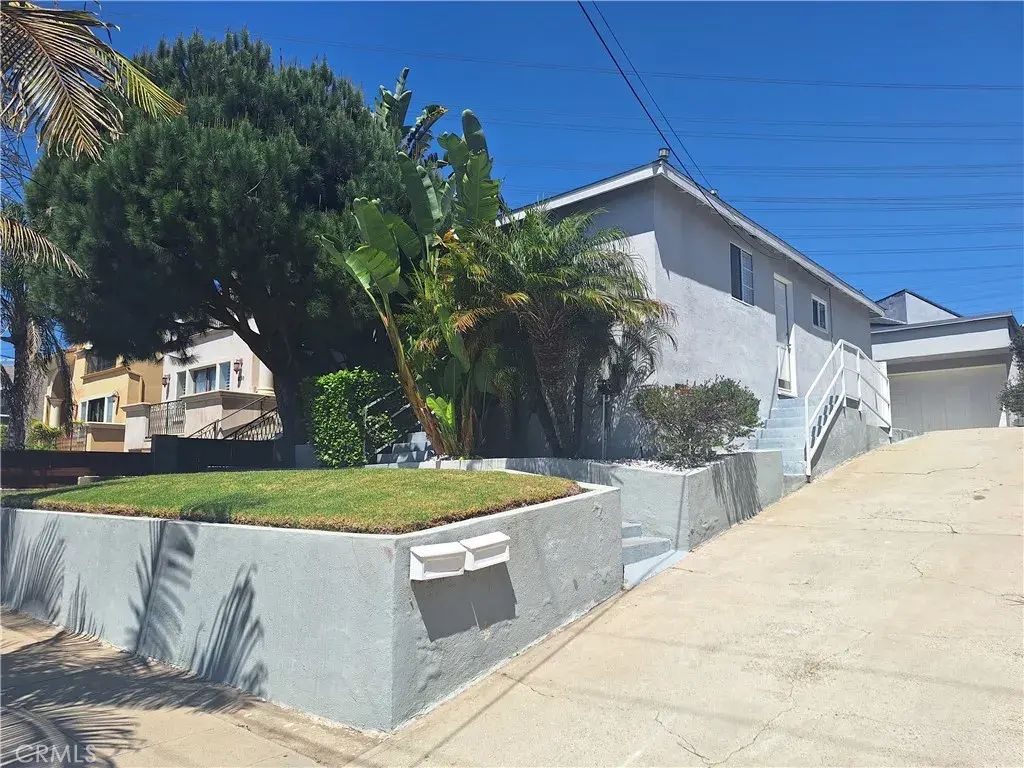 828 N Lucia Avenue A, Redondo Beach