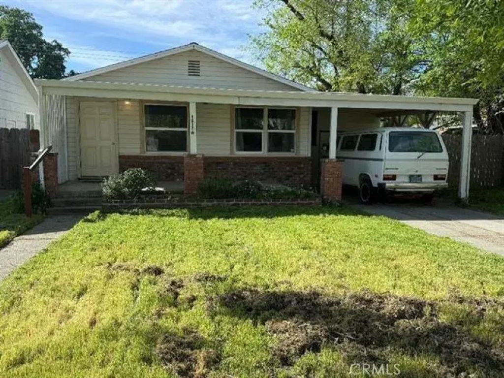 1517 Tehama, Corning