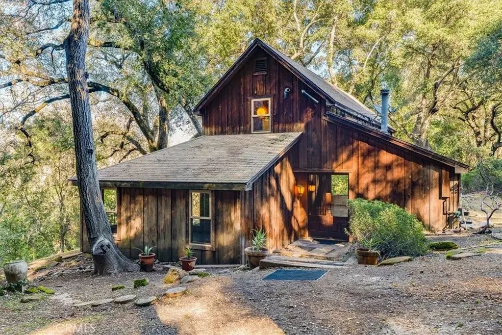 15555 W Highway 46, Templeton
