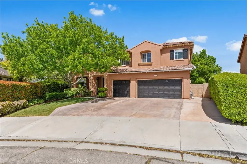 4517 Vahan Court, Lancaster