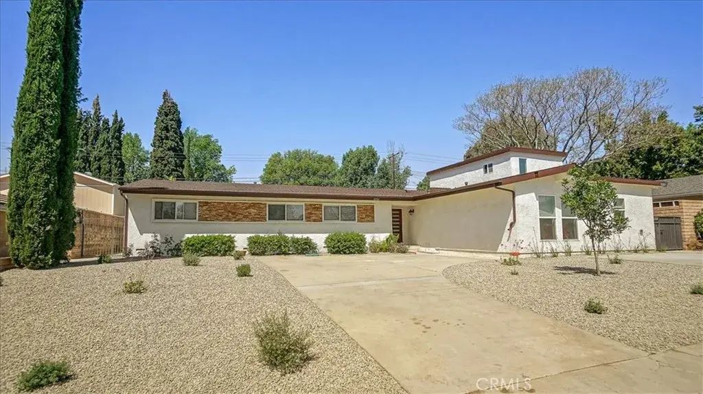 10901 Canby Avenue, Porter Ranch